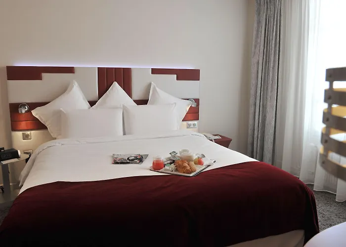 Hotell Mercure Opera Faubourg Montmartre 4*