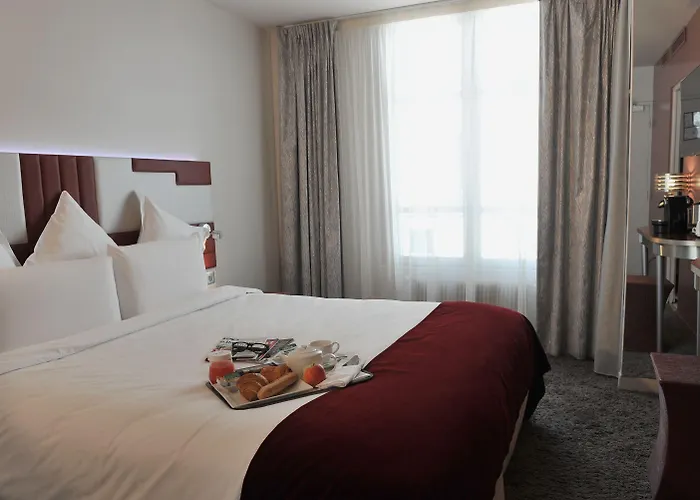 Hotell Mercure Opera Faubourg Montmartre 4*