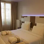 호텔 머큐어 오페라 포부르그 몽마르트르 4*