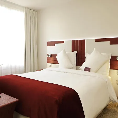 Hotel Mercure Opera Faubourg Montmartre 4*