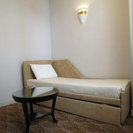 Mercure Opera Faubourg Montmartre Hotel 4*