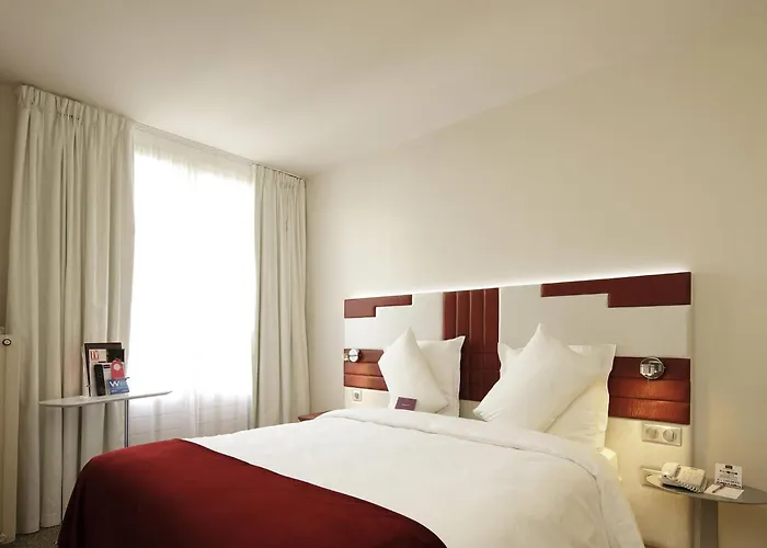 Mercure Opera Faubourg Montmartre Hotel 4*