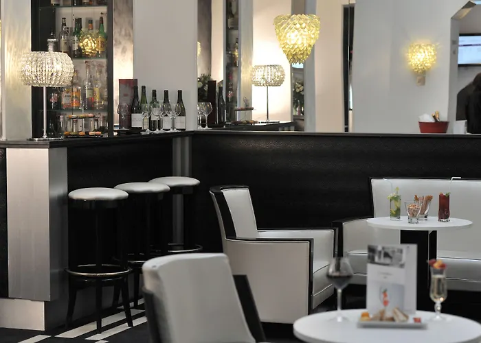 Mercure Opera Faubourg Montmartre 4*