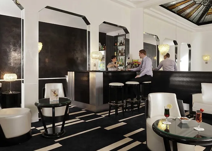 Hotel Mercure Opera Faubourg Montmartre 4*