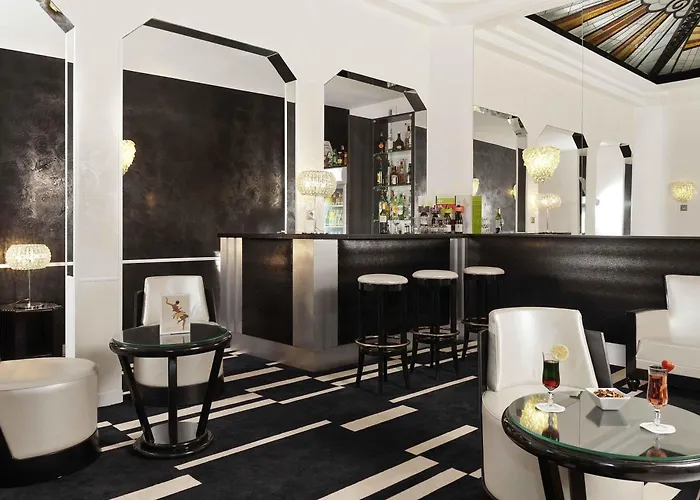 Mercure Opera Faubourg Montmartre Hotel 4*