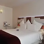 Mercure Opera Faubourg Montmartre מלון