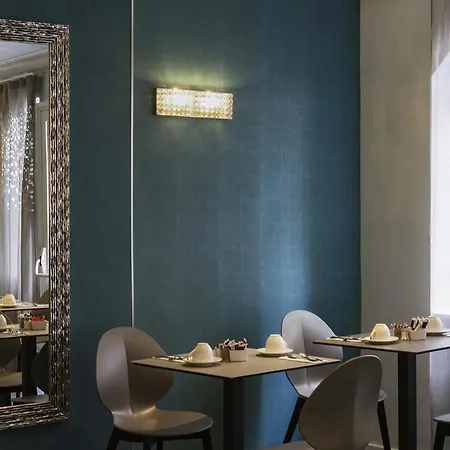 Mercure Opera Faubourg Montmartre 4*